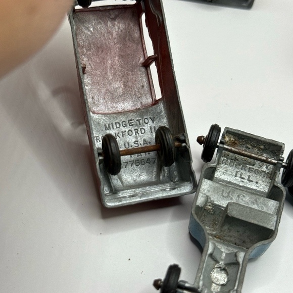 Vintage‎ 1950 Lot of 6 Midgetoy Diecast Metal Cars Firetruck Ambulance Roadster - Picture 6 of 6